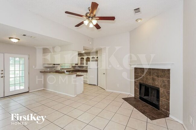 Photo - 1000 High Crest Dr