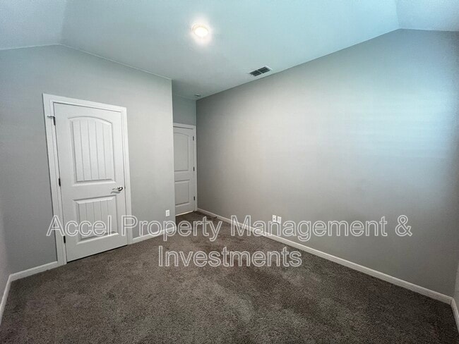 Photo - 1960 Retama St