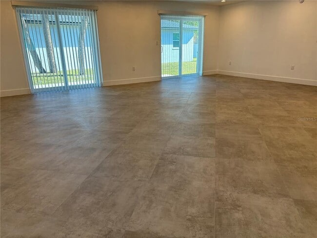 Photo - 5815 Erin Ln S