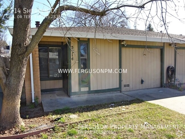 Building Photo - Two Bedroom Duplex on a Cul De Sac Rental