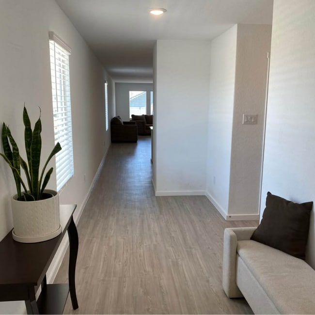Photo - 9107 Selene Pl