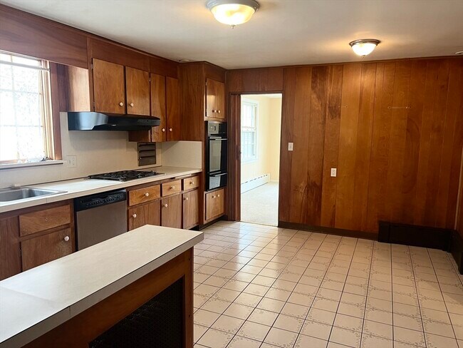 Photo - 373 Winthrop St Unit 2
