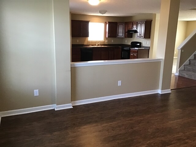 Photo - 942 Sheets Ct