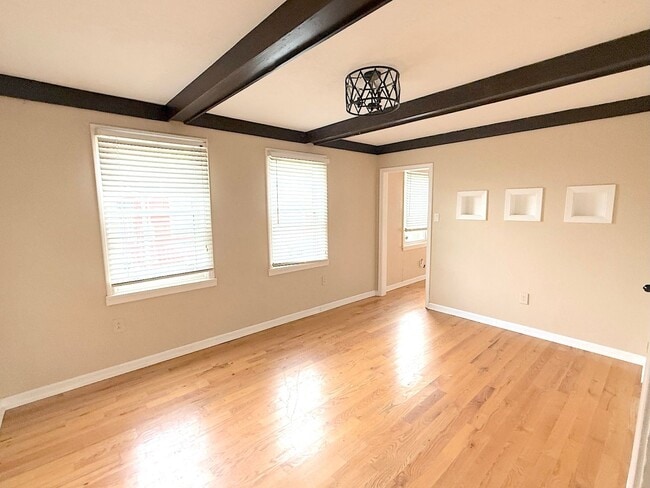 Photo - Cute Home in Westside South Neighborhood