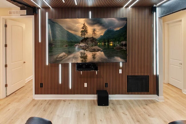 Photo - 421 Burma St Unidad SI ID1473064P