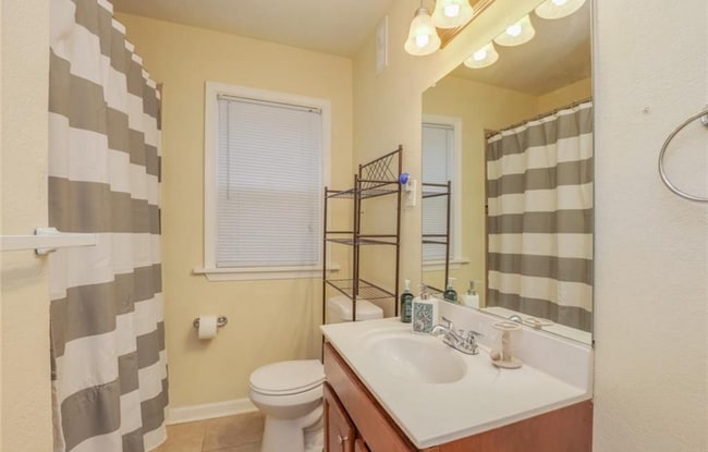 Photo - 3426 Johns St