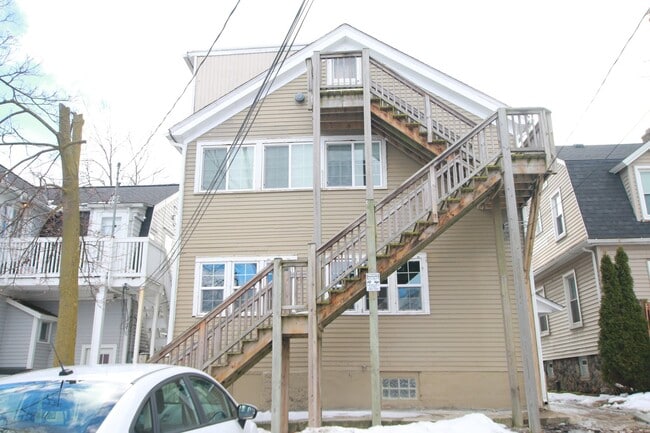 Photo - 710 Emmet St