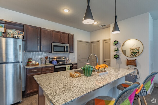 1BR, 1BA - 748SF - Brio at Lookout