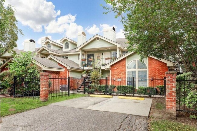 Photo - 4900 Floyd St Condo Unit 5