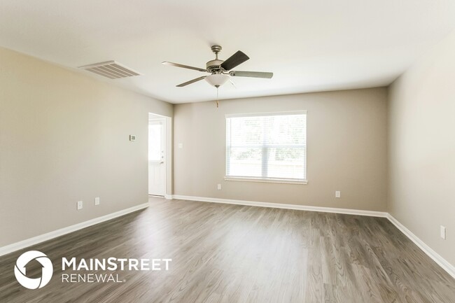 Photo - 23055 Bellini Dr