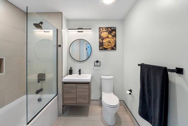 Photo - 277 Border St Unidad 401