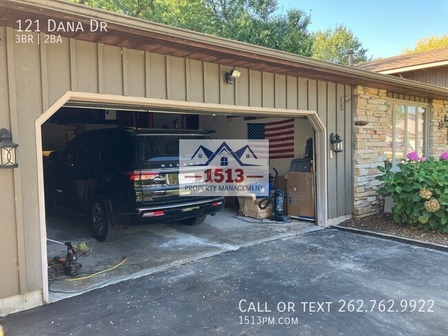 Photo - 121 Dana Dr