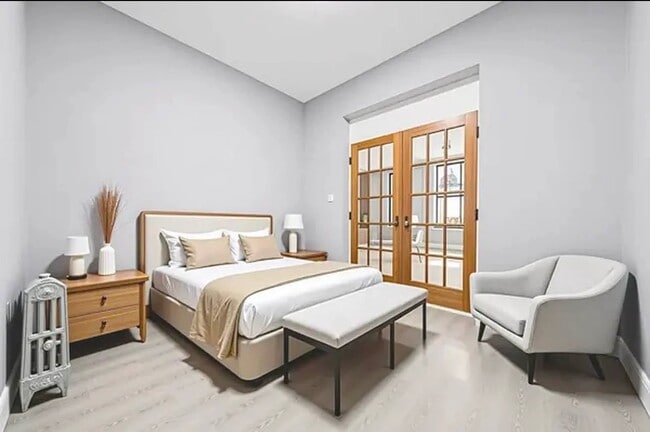 Photo - Saint Nicholas Avenue