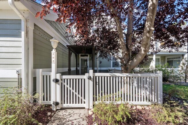 Photo - 1963 Grays Peak Dr