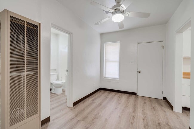 Photo - 604 Woodrow Ave