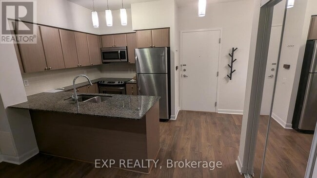 Photo - 525 Wilson Ave Unité 120