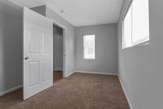 Photo - 3621 Mainer St