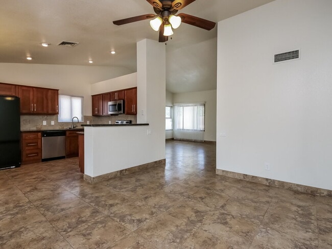 Photo - 378 S Galaxy Dr