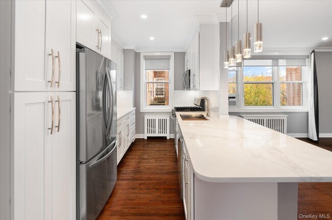 Photo - 1133 Midland Ave Unit 4C