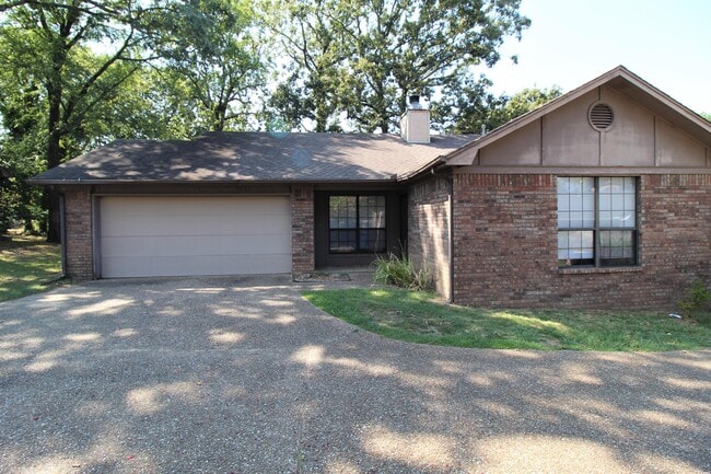 Building Photo - 5822 Gordon Ln