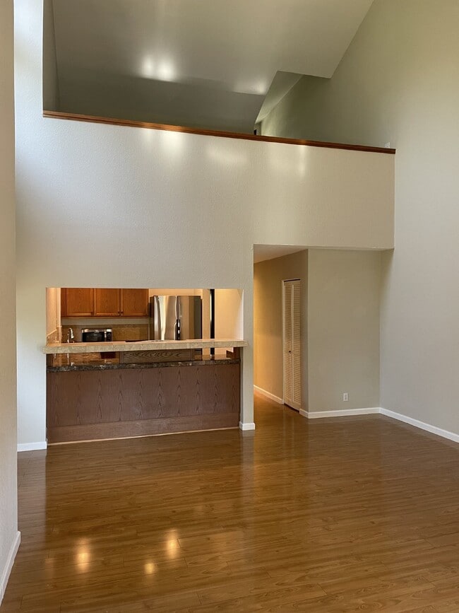 Photo - 100 Suntree Ln Unit 109