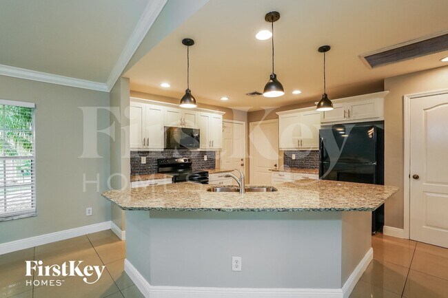 Photo - 2503 33rd St SW