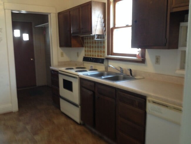 Photo - 2 Bed 1 Bath House