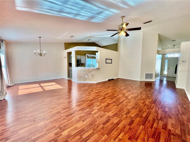 Photo - 30728 Iverson Dr