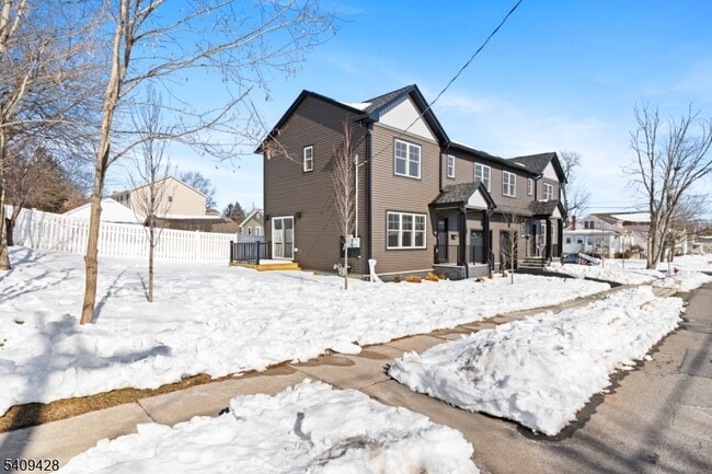 Photo - 401 Tillman St