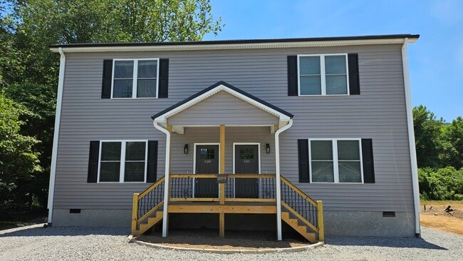 Building Photo - 109 Stone Dr Unit 100