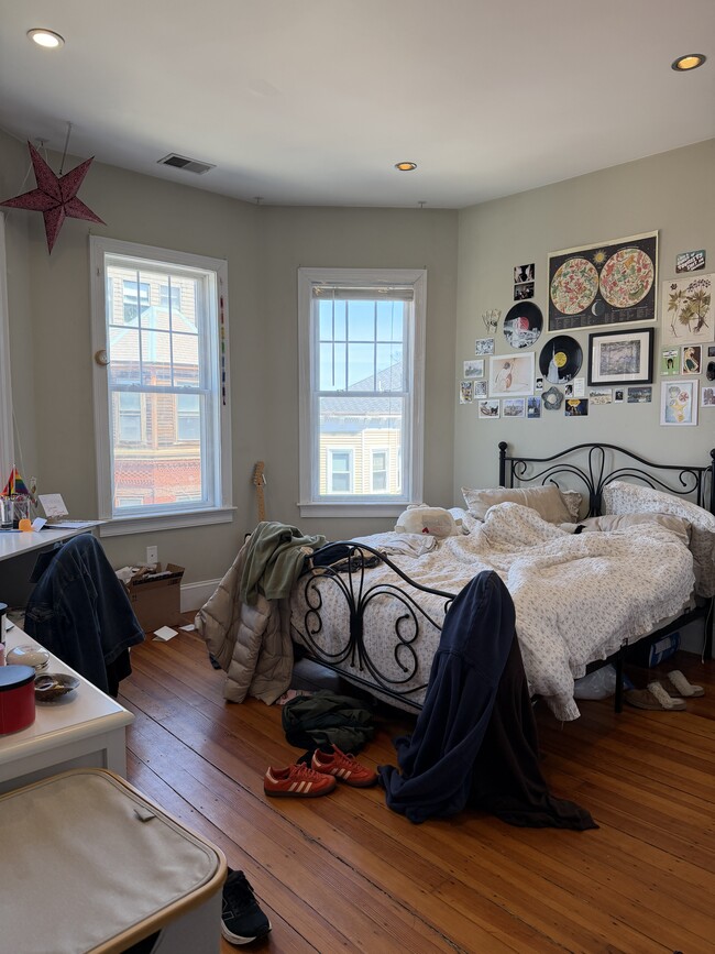 Photo - 148 Hillside St Unit R3