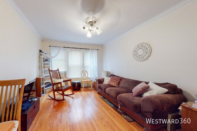 Photo - 7644 N Greenview Ave Unit 1E