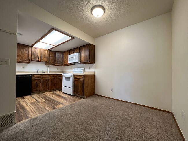 2865 Sundown Ln Unit 102