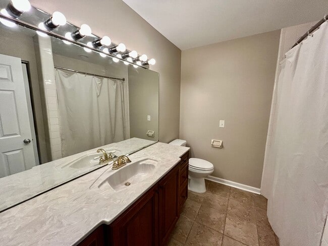 Photo - 2 Bedroom With a Bonus Room!