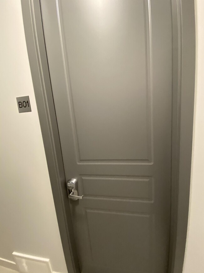 Photo - 10749-10786 86 Ave NW Unit B02