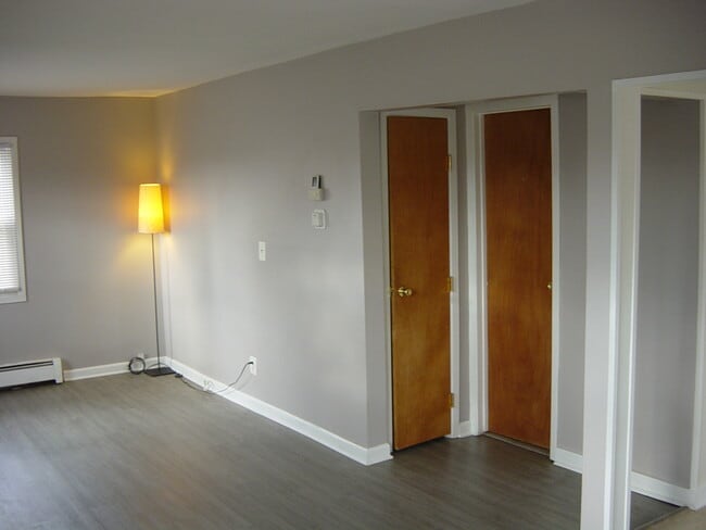 Photo - 247 Smith Rd