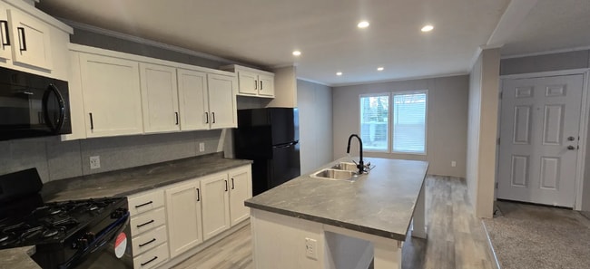 Photo - 49477 Au Lac Dr E