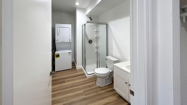 Photo - 3630 Midvale Ave Unidad 3632