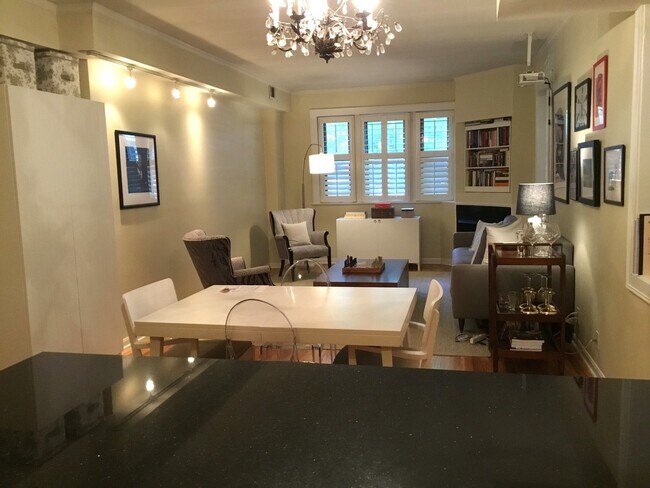 Photo - 1234 N Dearborn St Unit GF