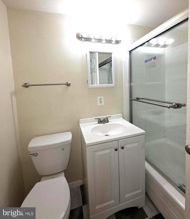 Photo - 7320 Donnell Pl Unit B