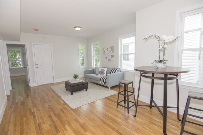 79 Thurston St Unit 2