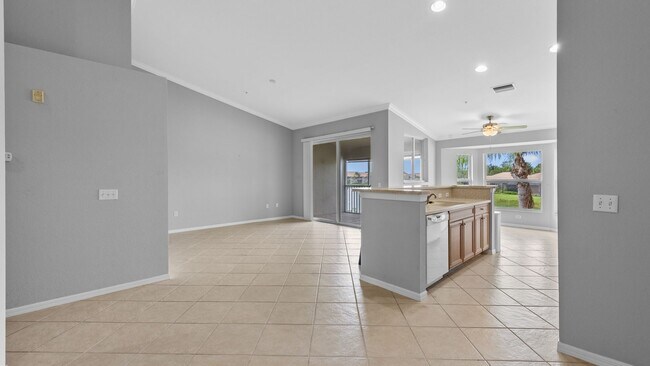 Photo - 19940 Barletta Ln Unidad 19940 Barletta Ln #1222