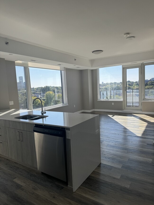 1140 Wellington