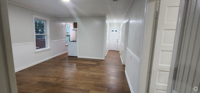 Building Photo - 43 Sigel St Unit 1 Rental