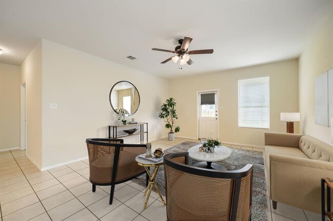 Photo - 616 Sonterra Blvd