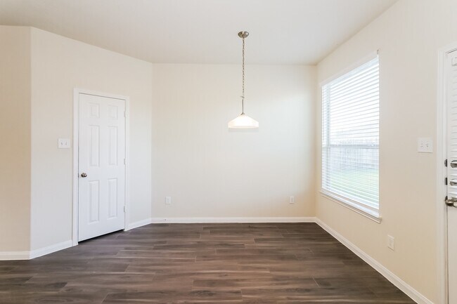 Photo - 1015 Cascadera Ct