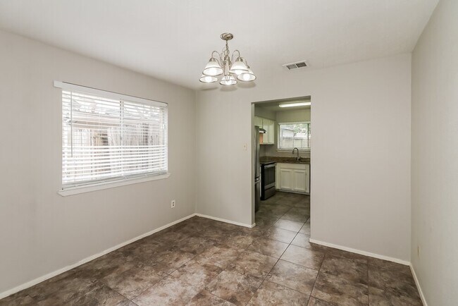 Photo - 11923 Yeatmah Ln