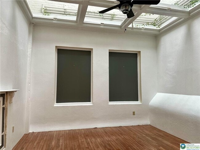 Photo - 147 S 4th St