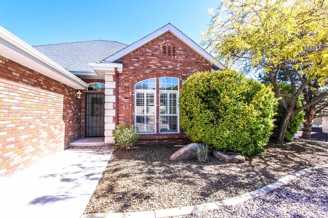 Photo - 653 Golden Hawk Dr