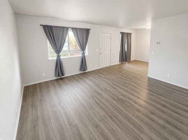 Photo - 1111 E Cochise St Unit 8